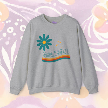 Radiate Gratitude: Retro 'Grateful' Statement Sweatshirt